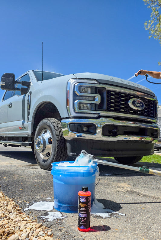 washing a truck with poliglow