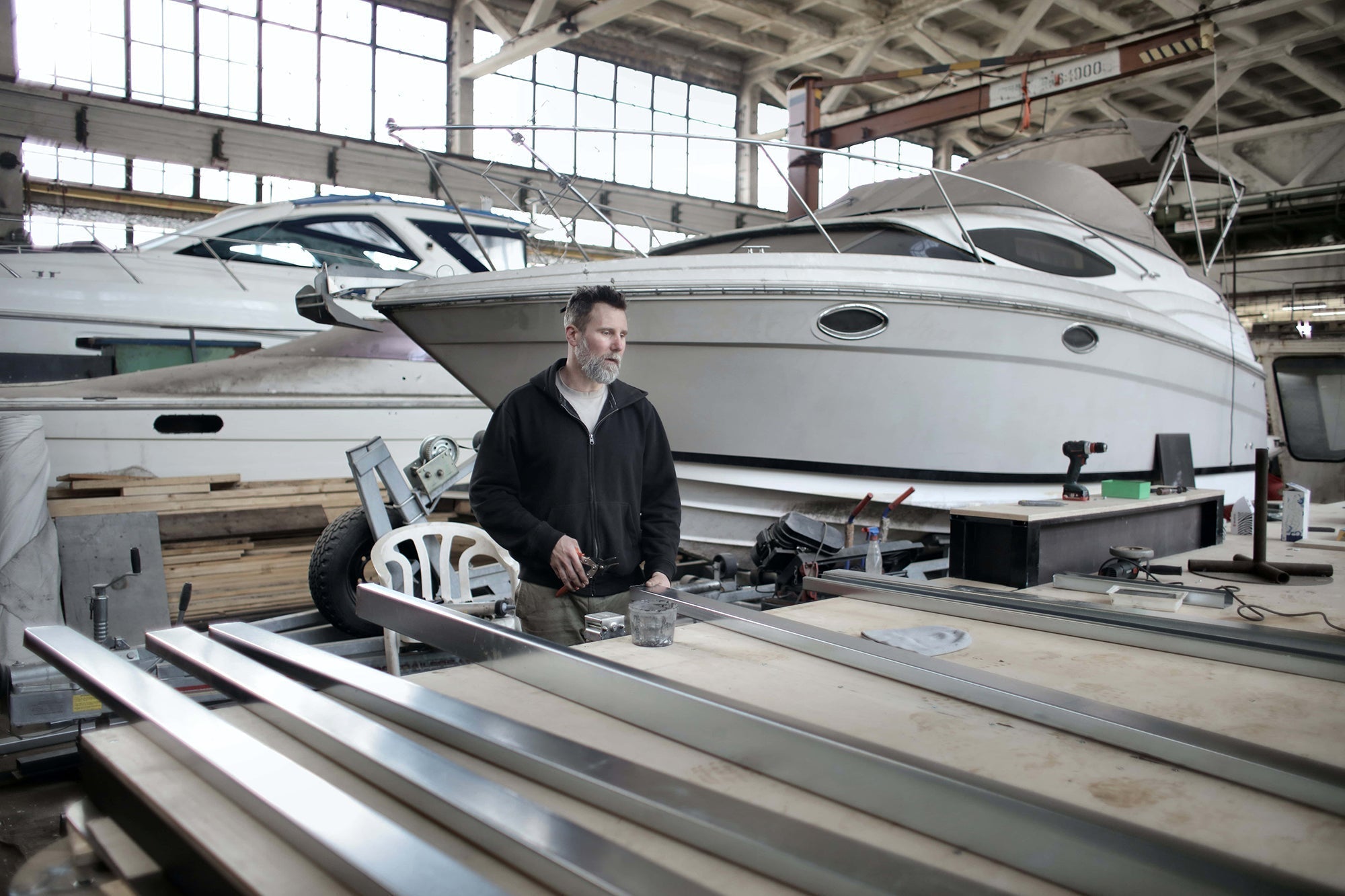 Detailing a boat with Poli Glow